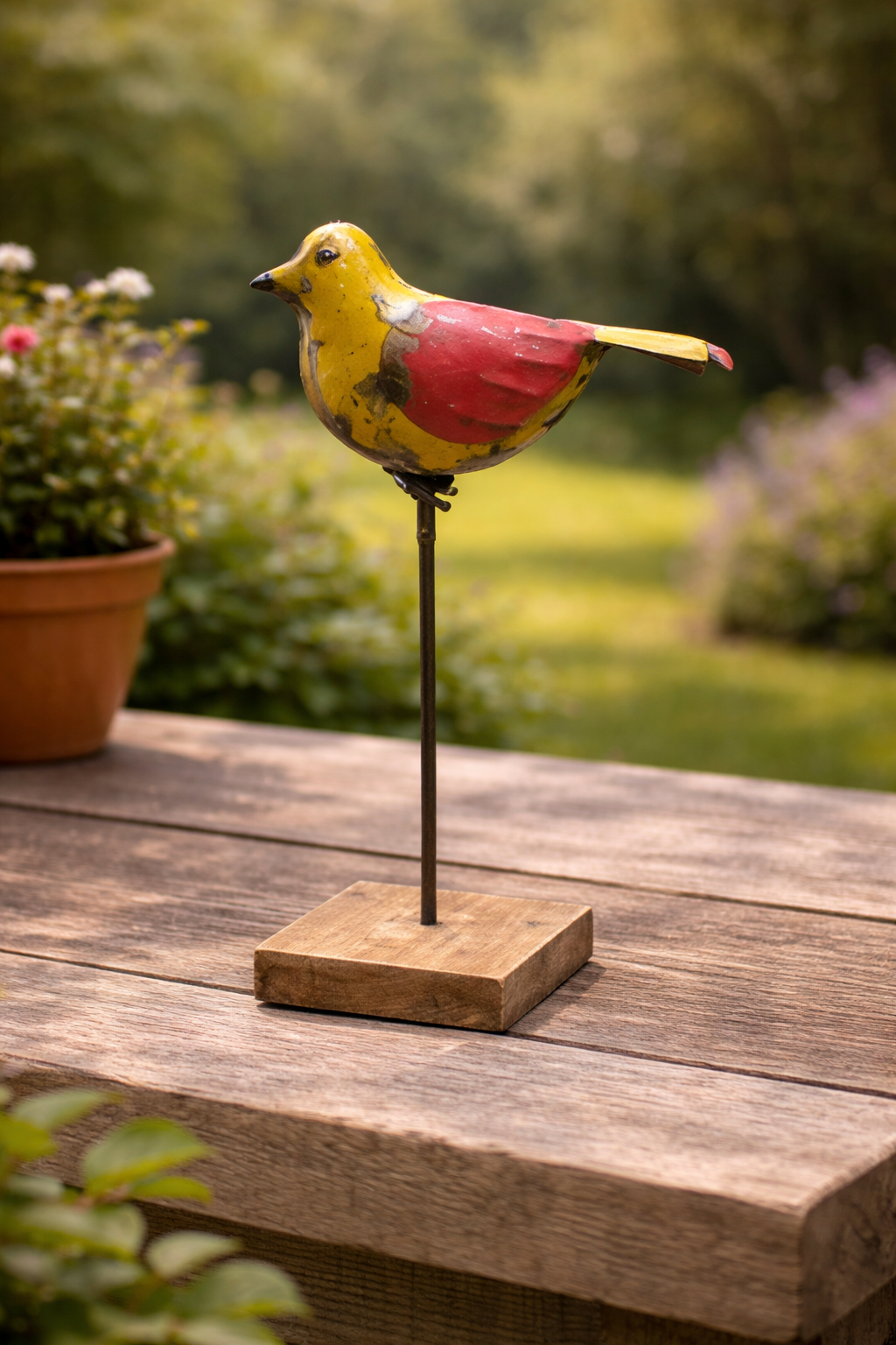 RECYCLED IRON BIRD