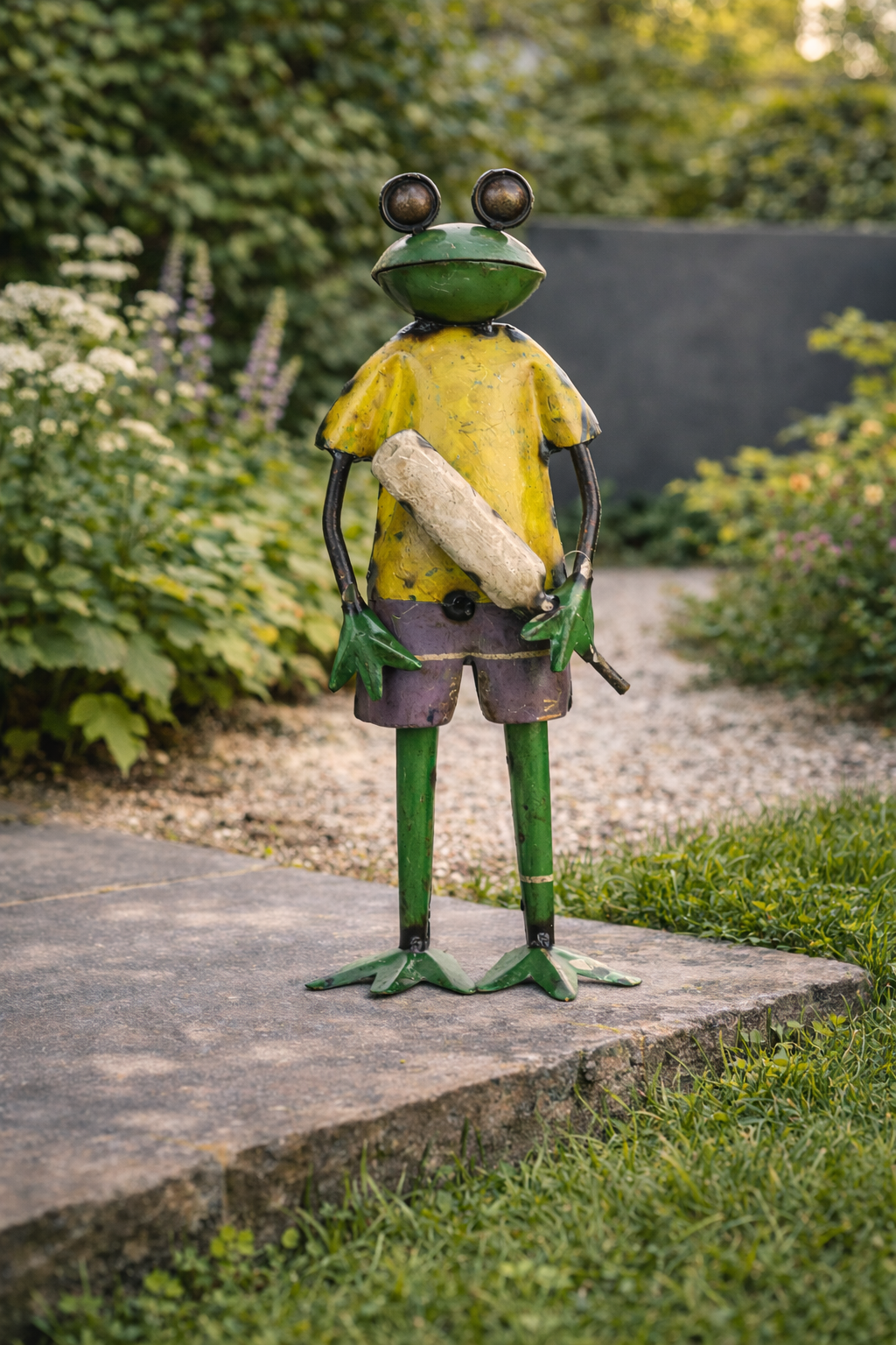 FROG WITH BAT