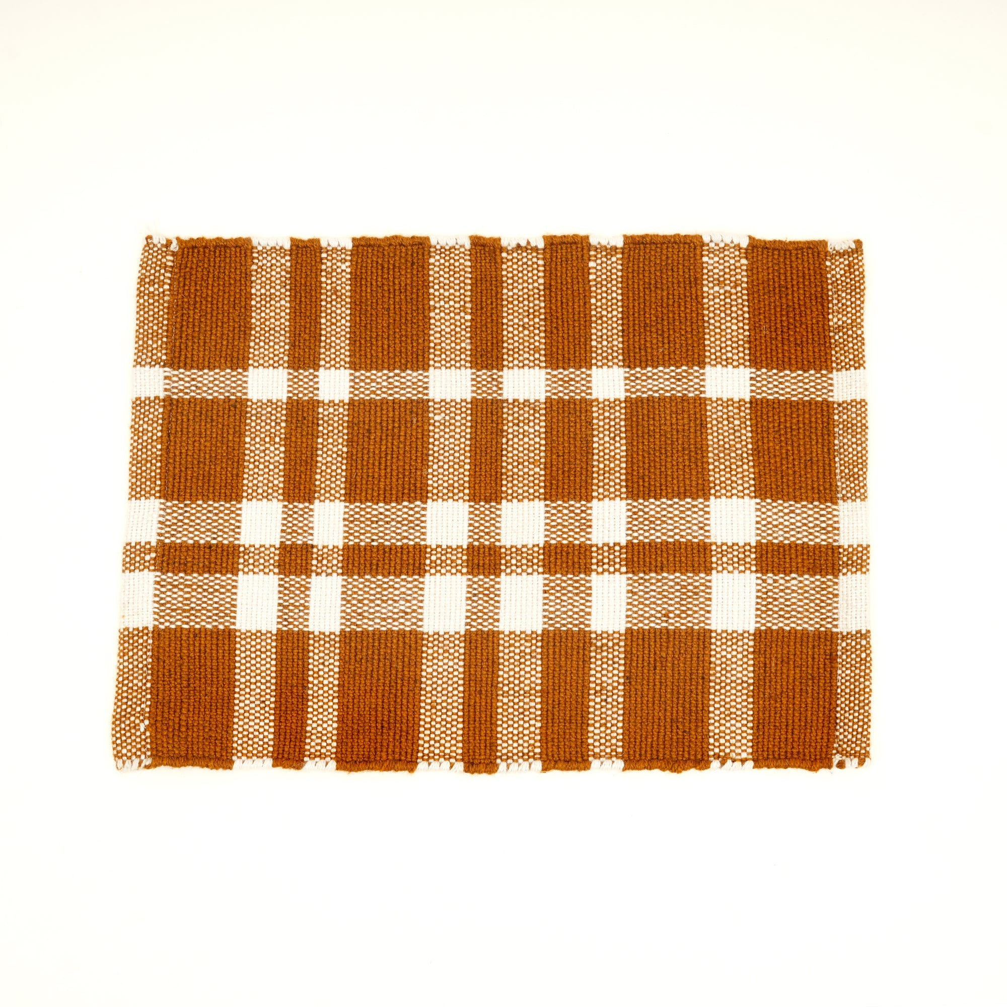 Gold Checker Placemat – Durable Polyester Table Mat for Elegant Dining