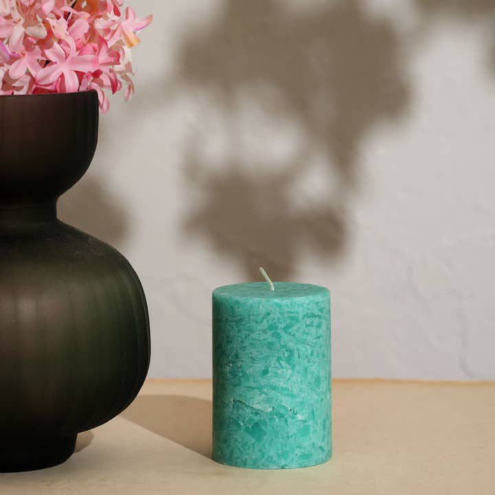 Sea Salt Marble Pillar Candle – Ocean Mist | Handcrafted Marble Finish Wax Candle with Fresh Sea Salt Fragrance | Elegant Home Décor Accent
